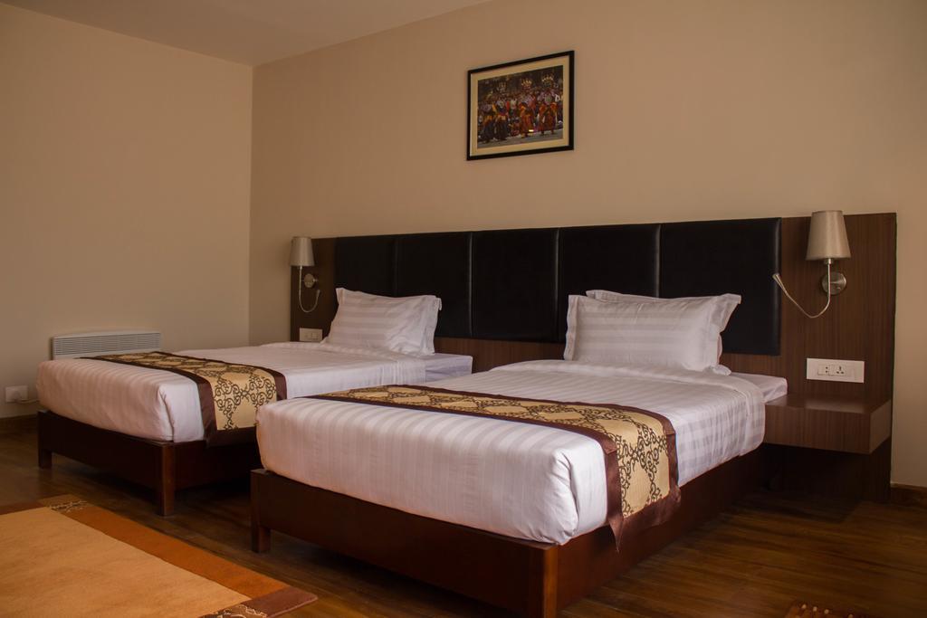 טימפו Ariya Hotel מראה חיצוני תמונה