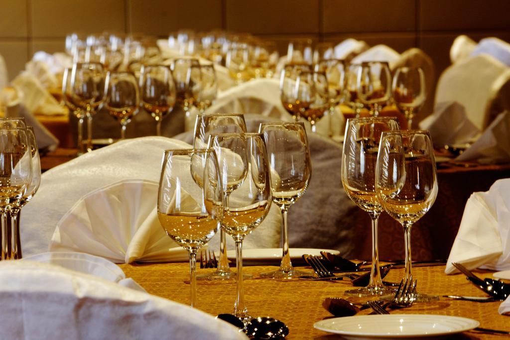 טימפו Ariya Hotel מראה חיצוני תמונה