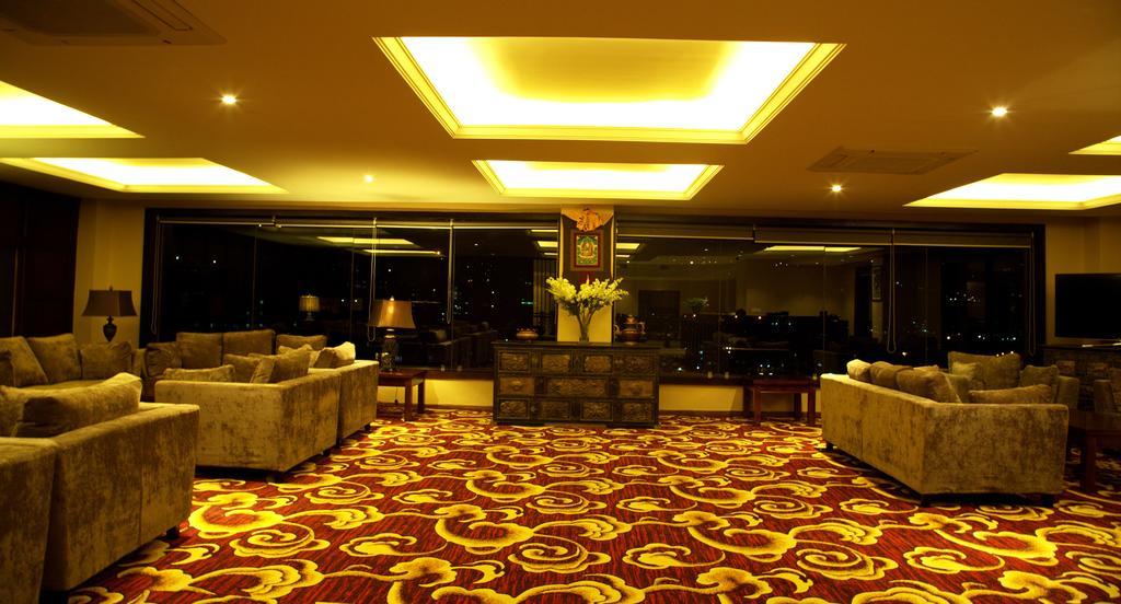 טימפו Ariya Hotel מראה חיצוני תמונה