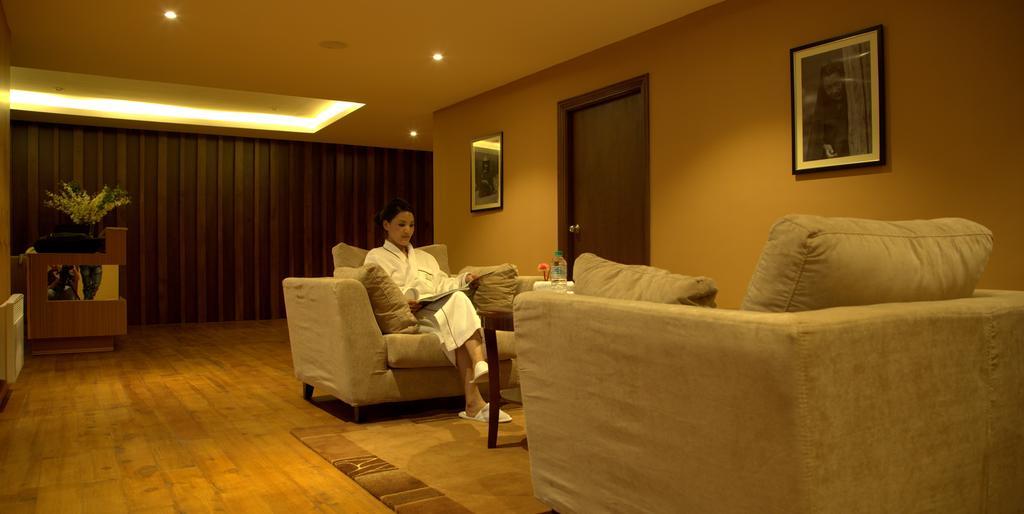טימפו Ariya Hotel מראה חיצוני תמונה