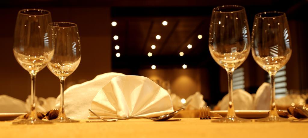 טימפו Ariya Hotel מראה חיצוני תמונה
