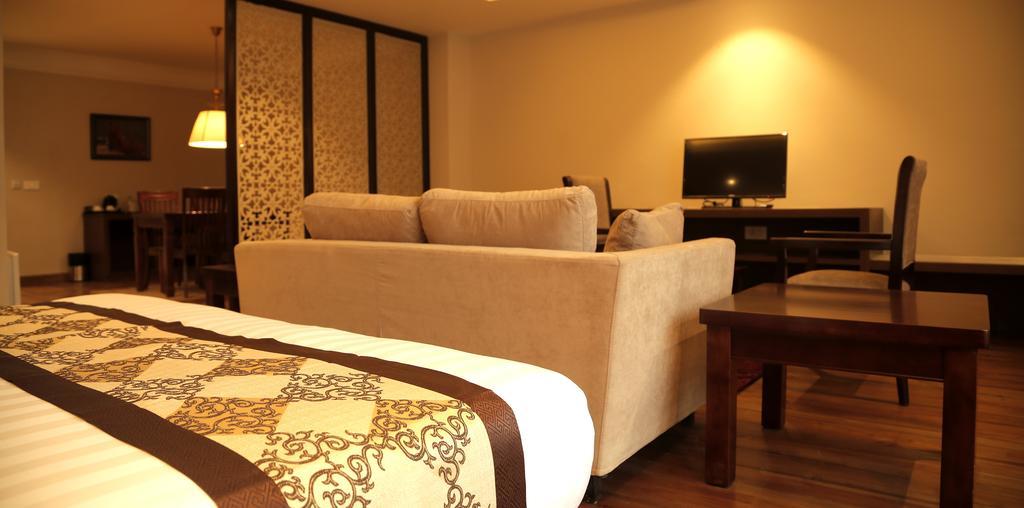 טימפו Ariya Hotel מראה חיצוני תמונה